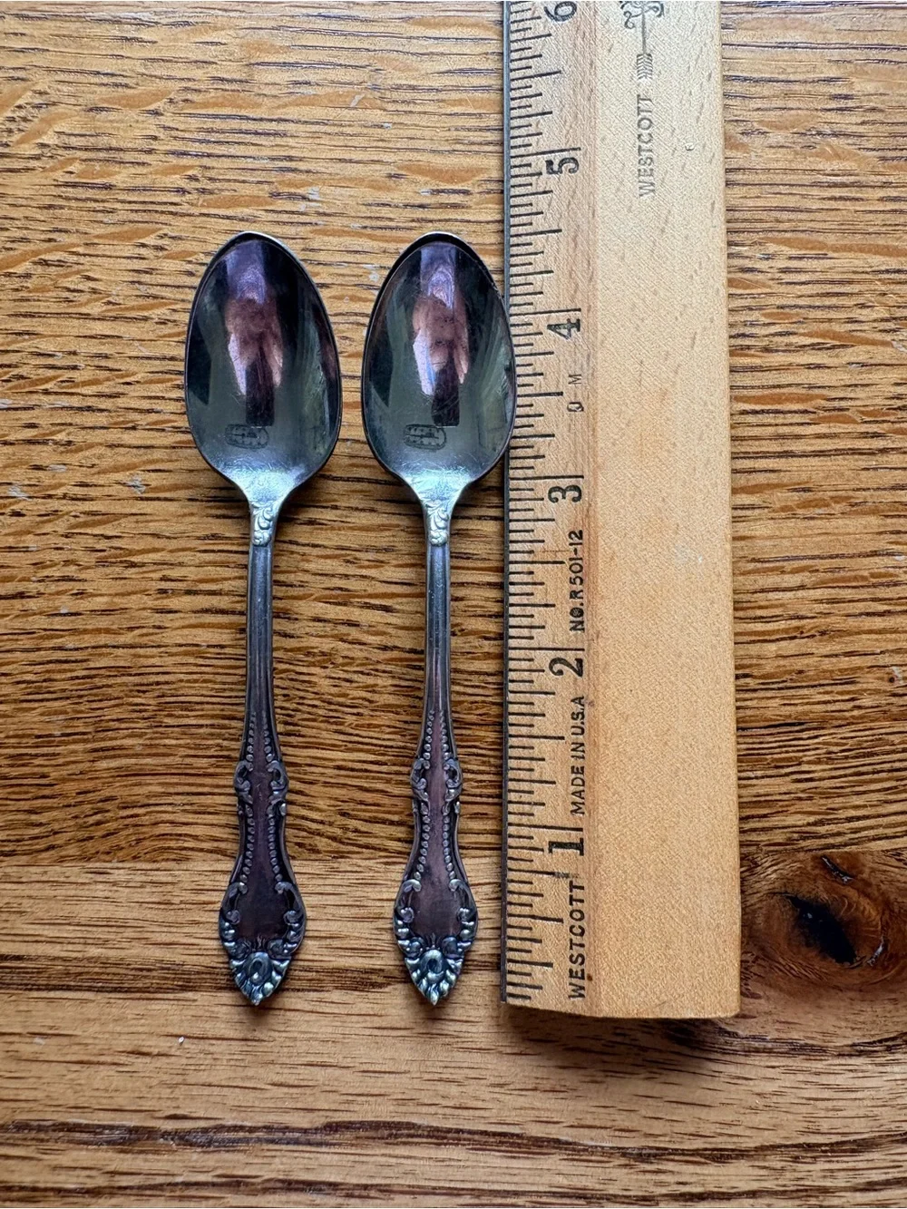 WM. A. Rogers A1 Vintage 1960’s? Stainless Decorative 4.5” Spoons - Set of 2